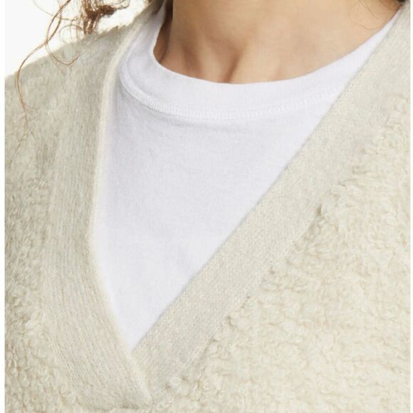 Vero Moda Sleeveless Loopi sweater vest in cream Birch NWT size small - Picture 4 of 11